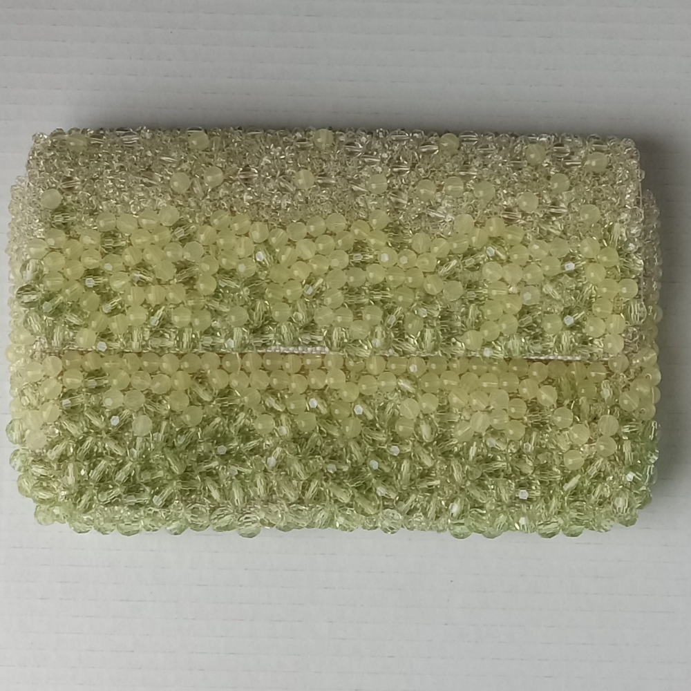 🩷💚⚜️Banana Republic⚜️🩷💚Womens Beaded Clutch Green Yellow Snap Zip Closure